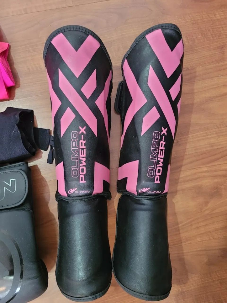 Caneleira Olimpo Power-X Muay Thai + Bolsa - P ROSA