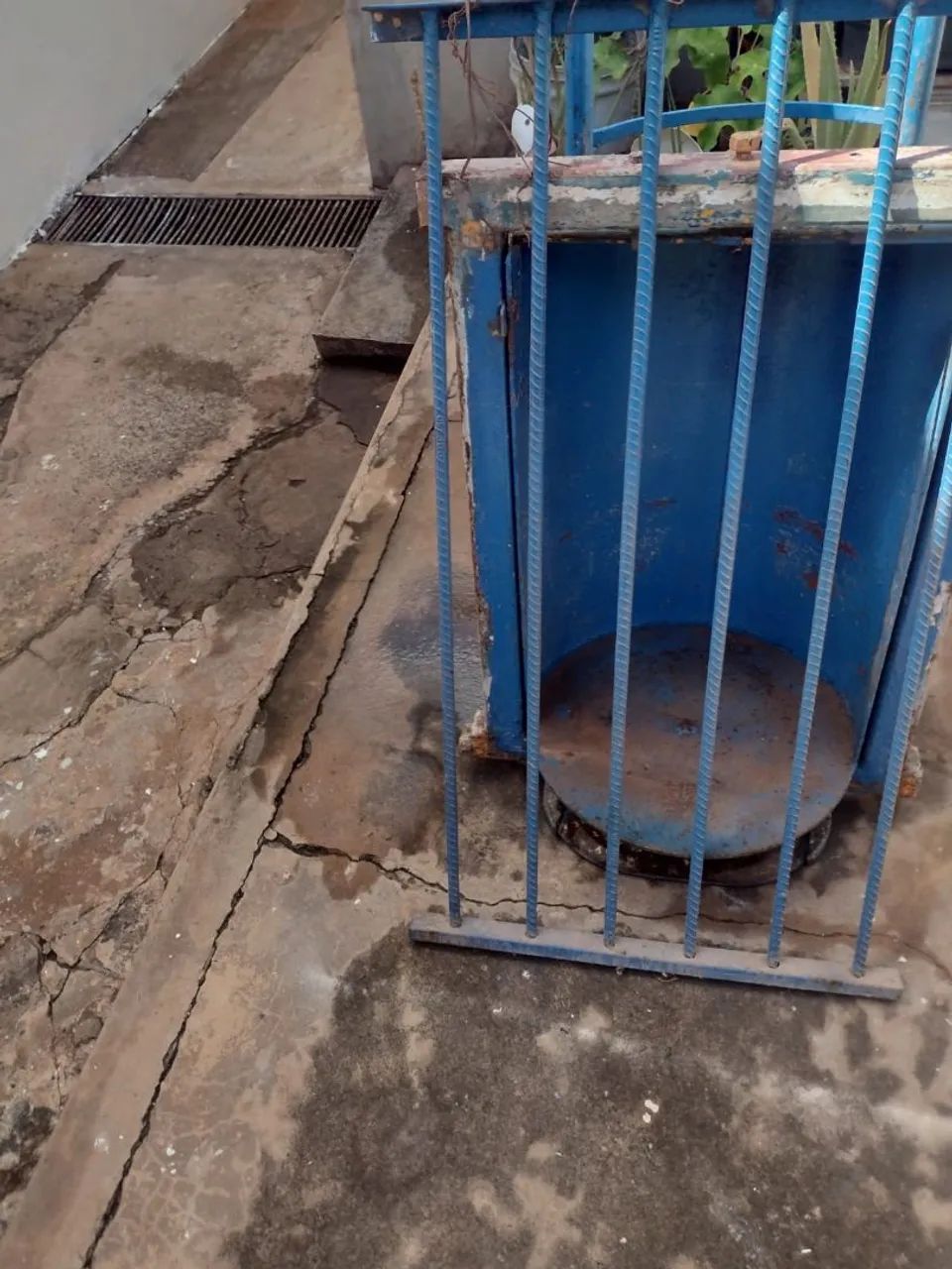 Suporte com grade pra depósito de gás  - Foto 3