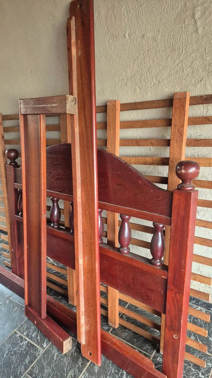 Cama de madeira pura  - Foto 5