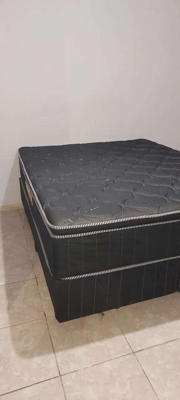 Cama Box Queen tamanho casal