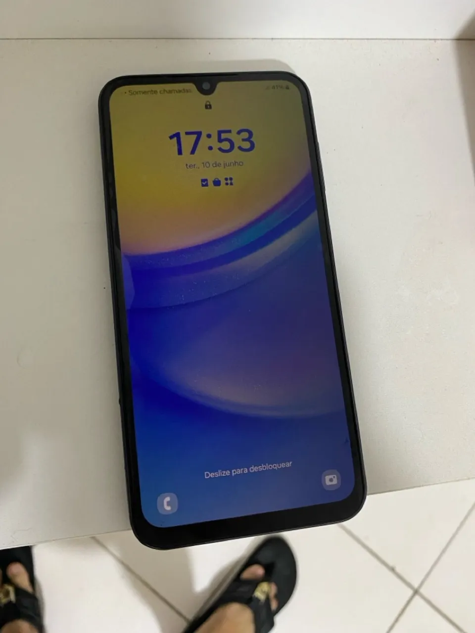 Vendo a15 256 gb 5g funcionando tudo perfeitamente 700$