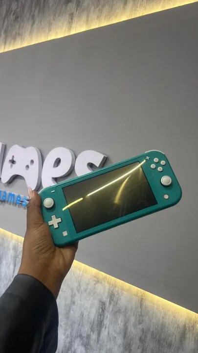 Nintendo Switch Lite Desbloqueado + Vários Jogos | Loja Física iGames - Garantia