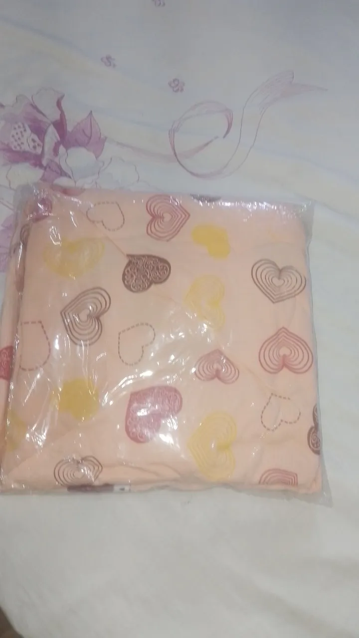 Conjunto de Cama com Estampa de Corações