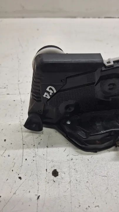 Fechadura Porta Dianteira Lado Direita Honda Hrv 2016 / 2018 - Foto 3