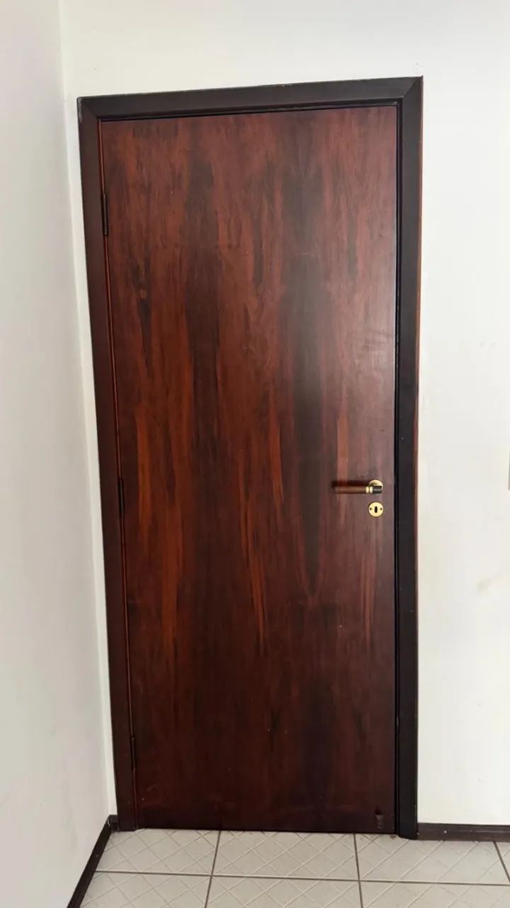 Kit Porta de Madeira 80 cm + Caixilho 
