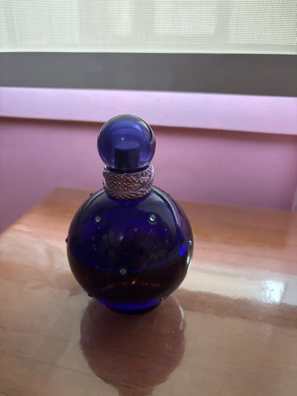 Perfume seminovo Midnight - Britney Spears - Foto 2