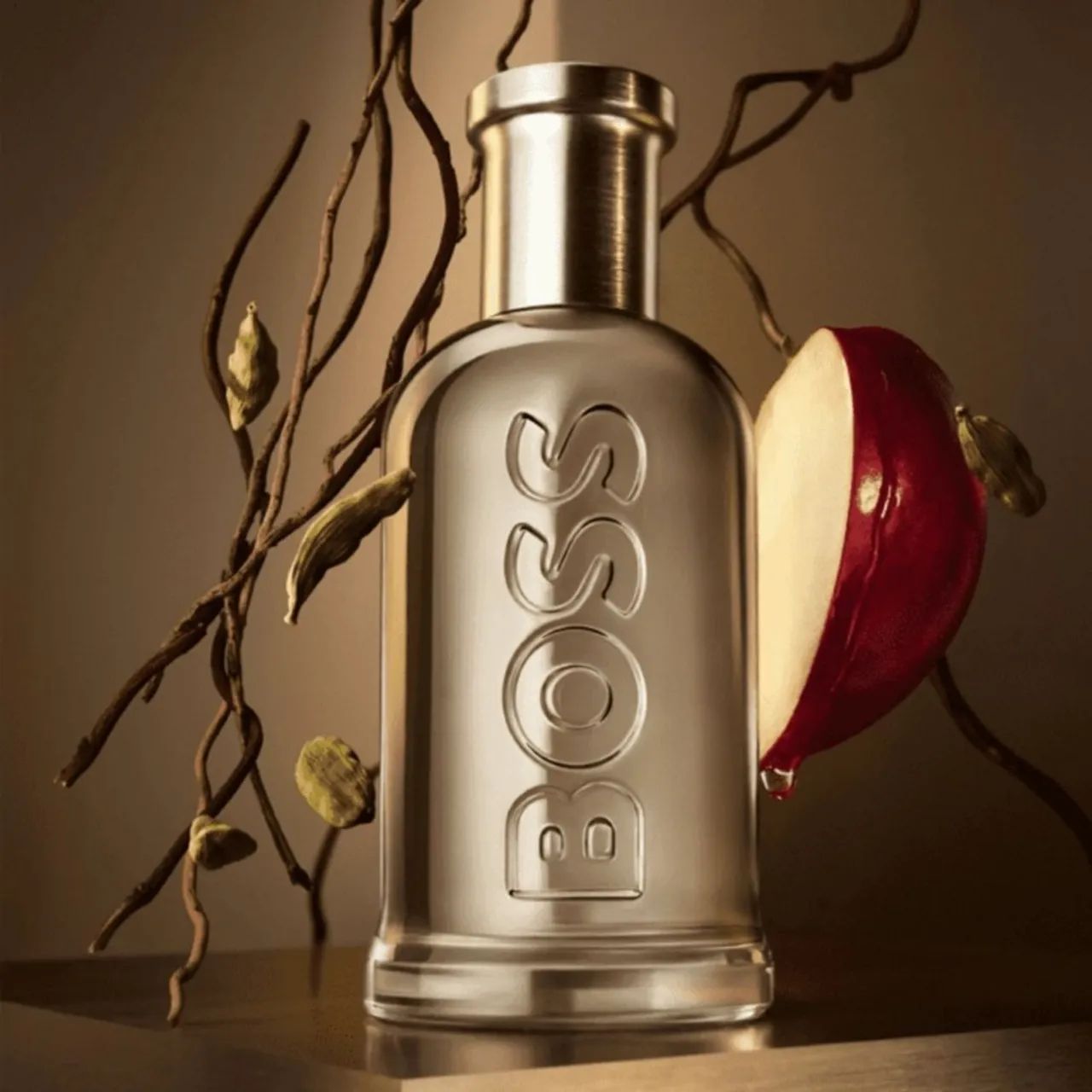 Perfume Hugo Boss Bottled Eau de Parfum 50ml - Foto 2
