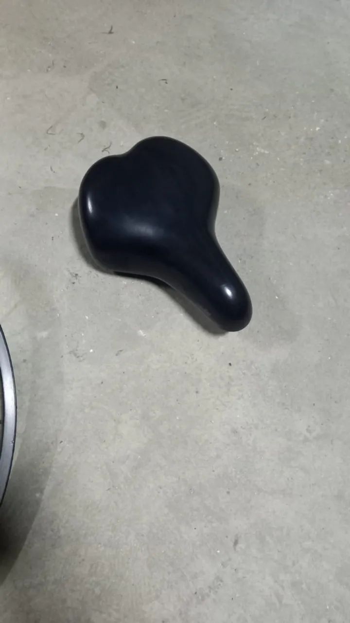 Roda e banco para bicicleta - Foto 3
