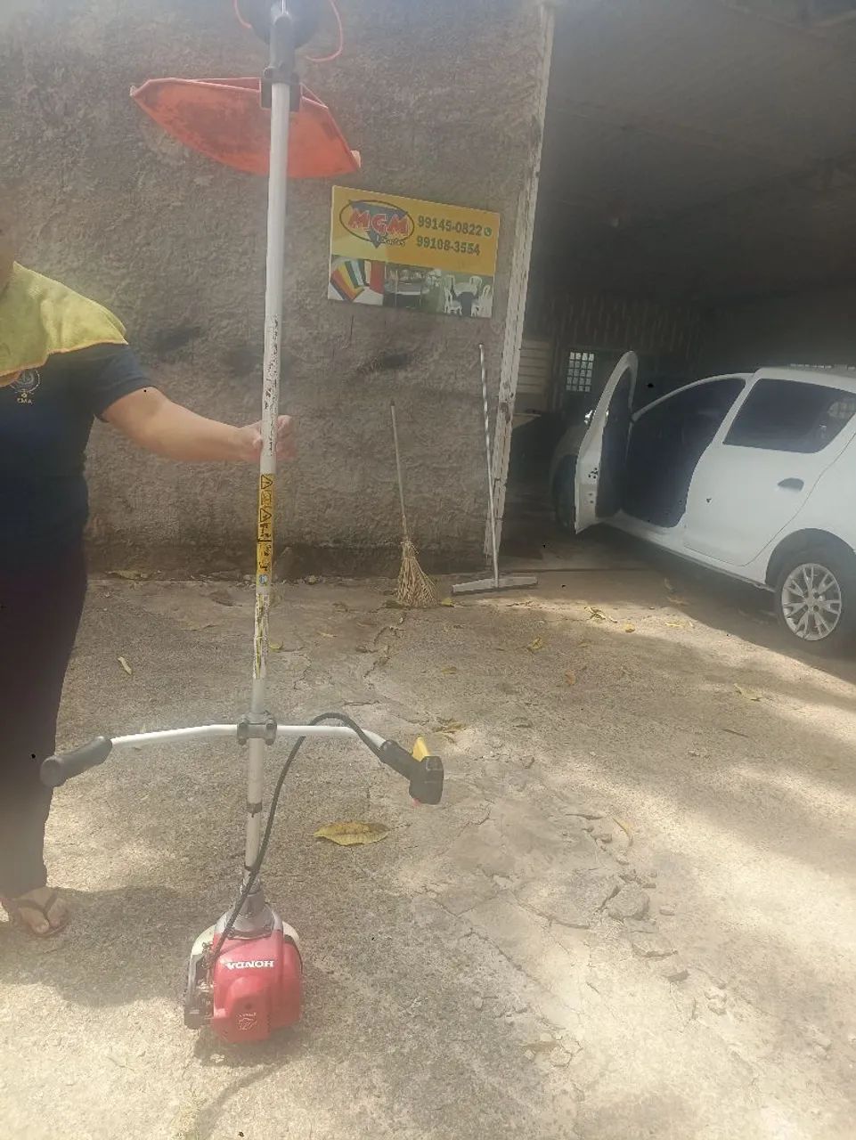 Roçadeira Honda UmK 450t 50cc 4 tempos uso profissional  - Foto 5