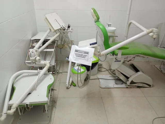 Equipos e armários odontológicos