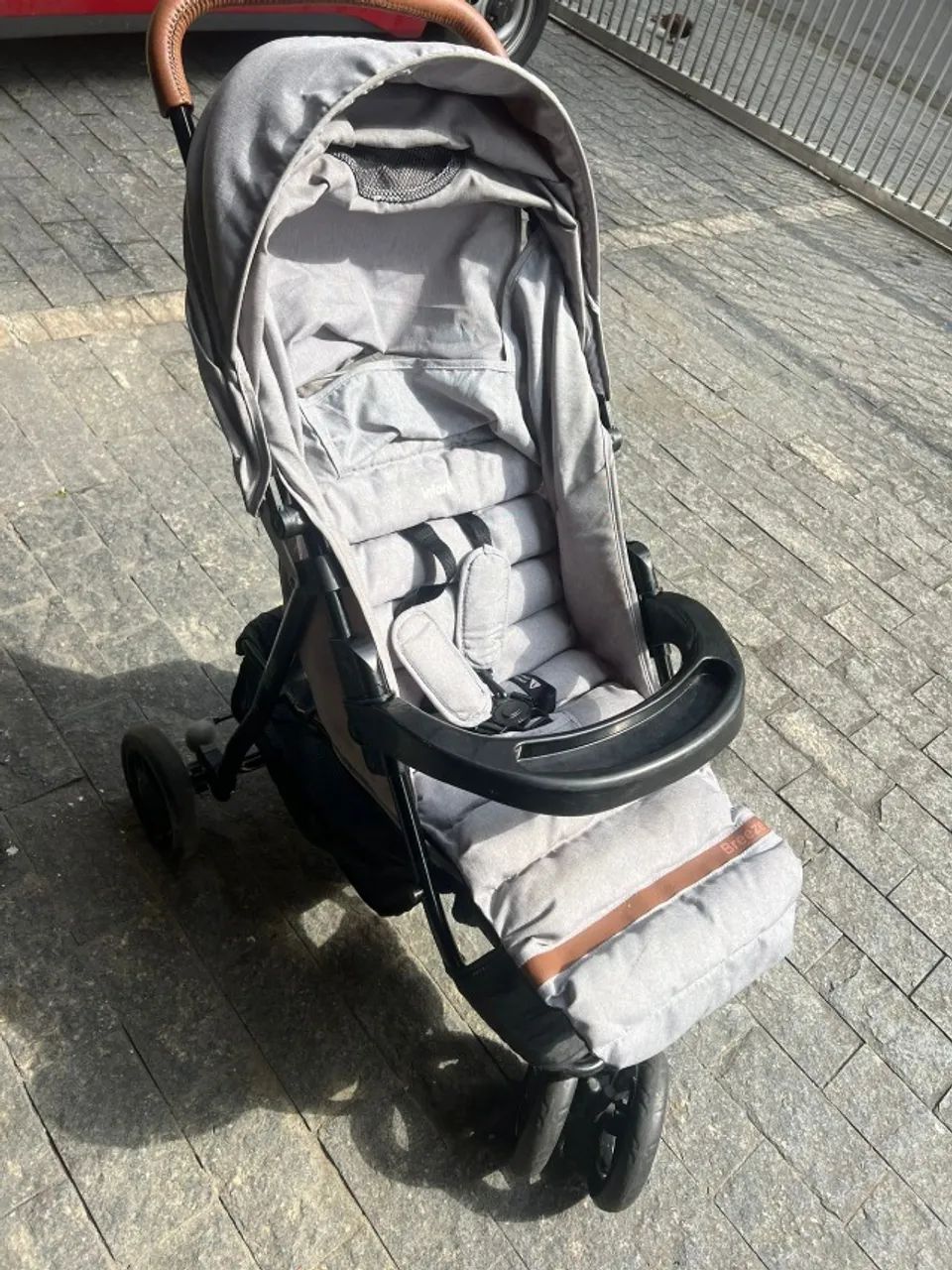 Carrinho de bebê freezer 3 rodas