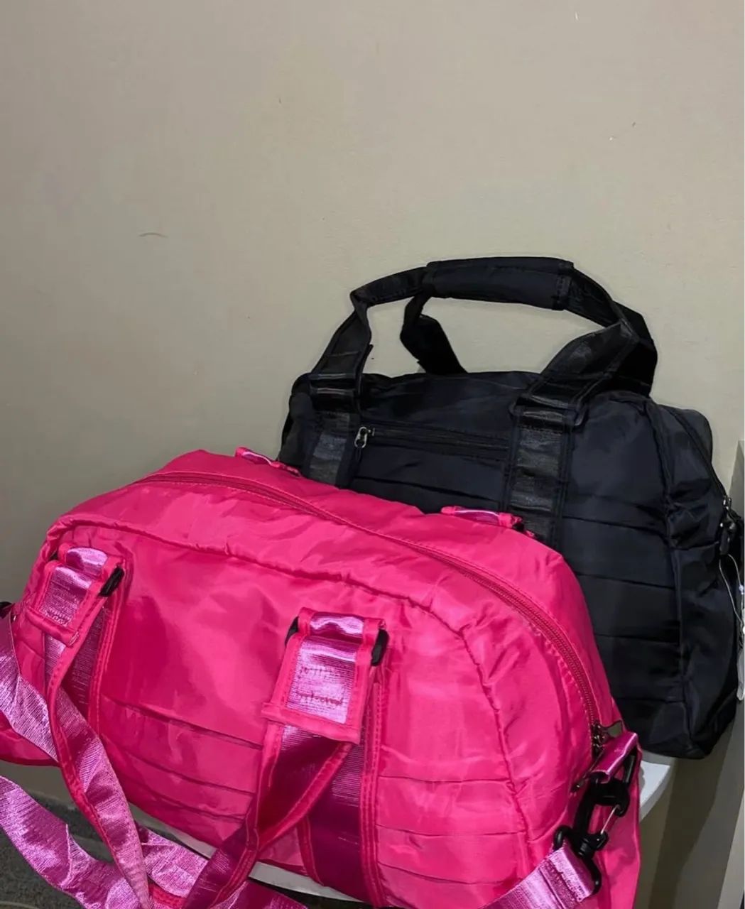 Bolsa de ombro esportiva com pompom - Foto 3