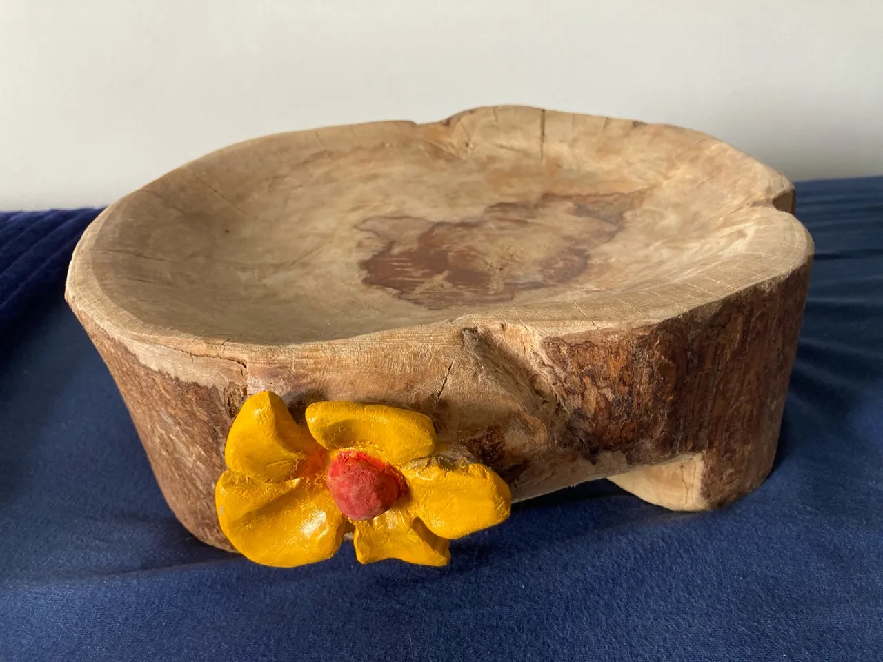Decoração madeira peça única feito à mão para decoração ou uso colocar petiscos pães