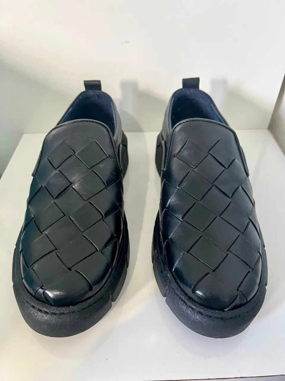 Sapato em Couro Trançado Preto N38