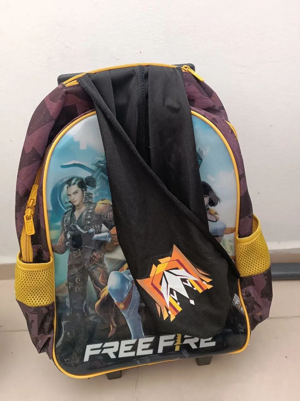 Mochila Escolar Free Fire - Foto 2