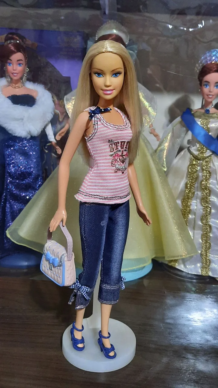 Boneca Barbie Chic (Fashion Pack Hillary Duff)