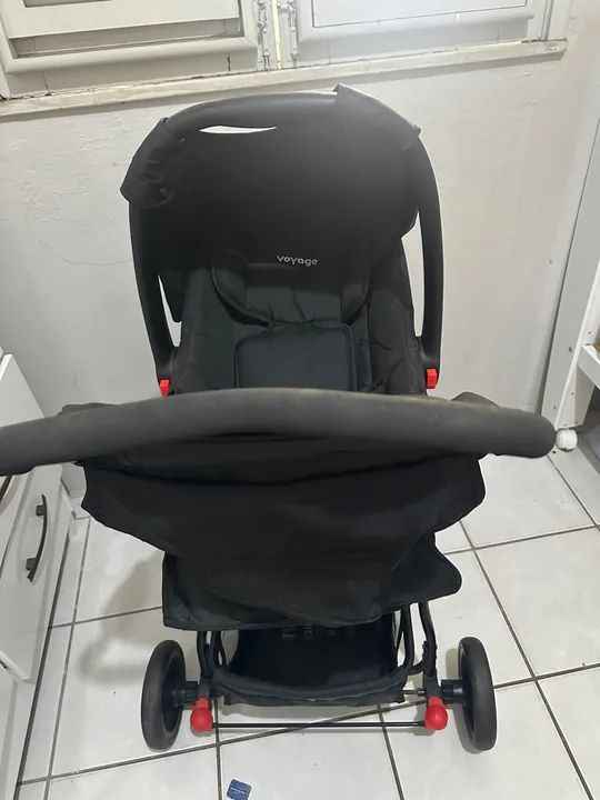 Carrinho de Bebê Voyage - Preto - Foto 5