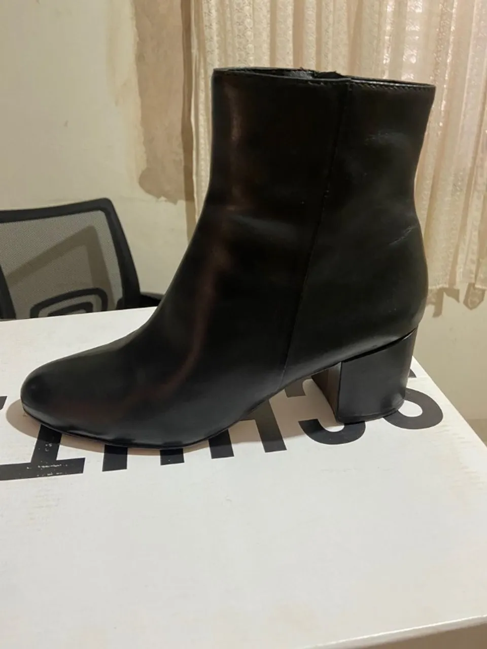 bota schutz