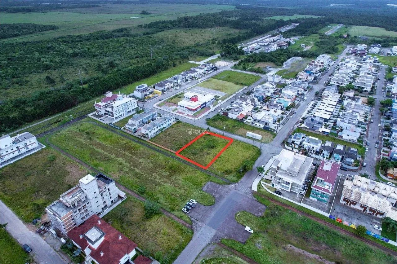 Imóvel para venda tem 600 metros quadrados em Ribeirão da Ilha - Florianópolis - SC