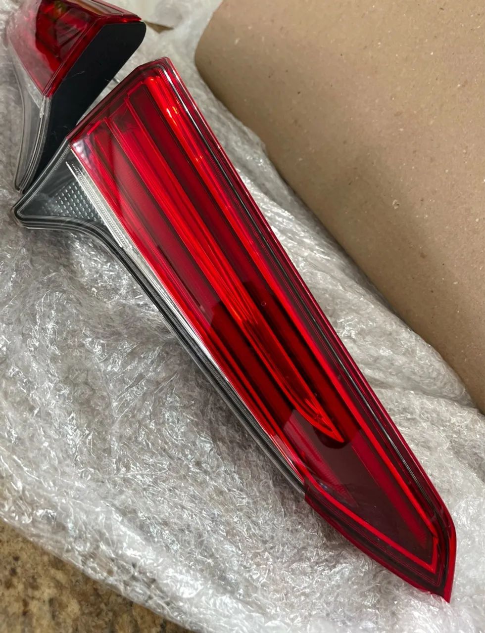 Lanterna traseira mala com Led sw4 original 