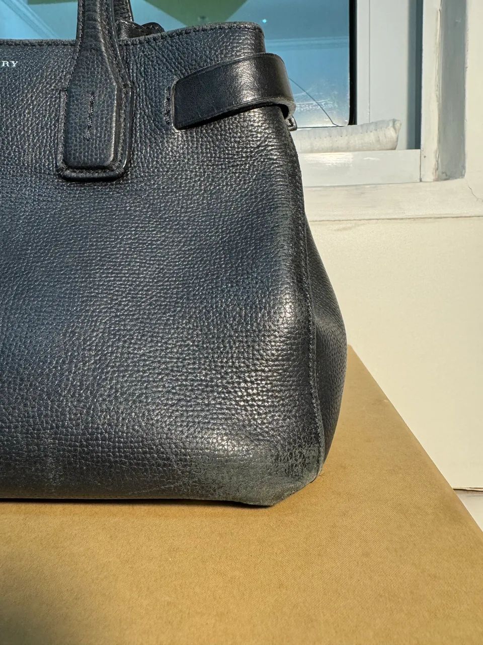     Burberry | Peça Autêntica e Muito Bem Conservada - Foto 3