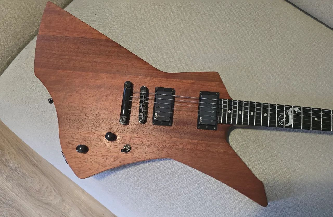 Guitarra ESP LTD SNAKEBYTE  - Foto 3