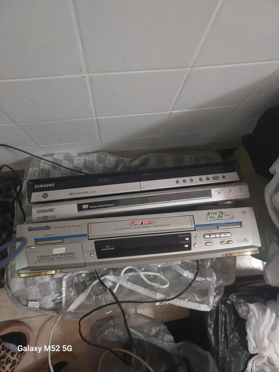 Tocador de DVD e CD Panasonic  e Sony 2 aparelhos  - Foto 2