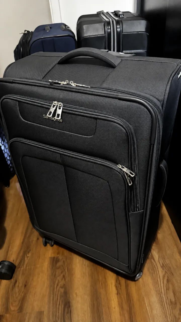 Mala Samsonite grande cinza - usada no máximo 2 vezes