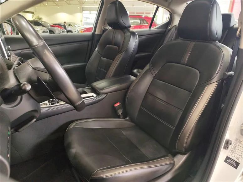 Nissan Sentra Exclusive 2.0 16V Aut., foto 7 de 16