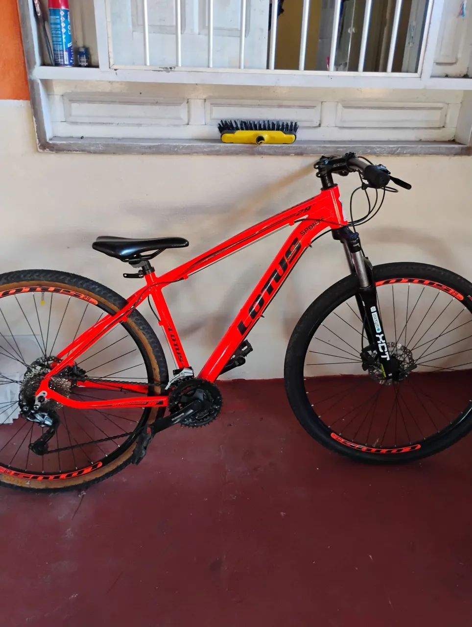 Bicicleta Lotus 29 Sport 5 - 21 Marchas - Freio a Disco - Foto 2