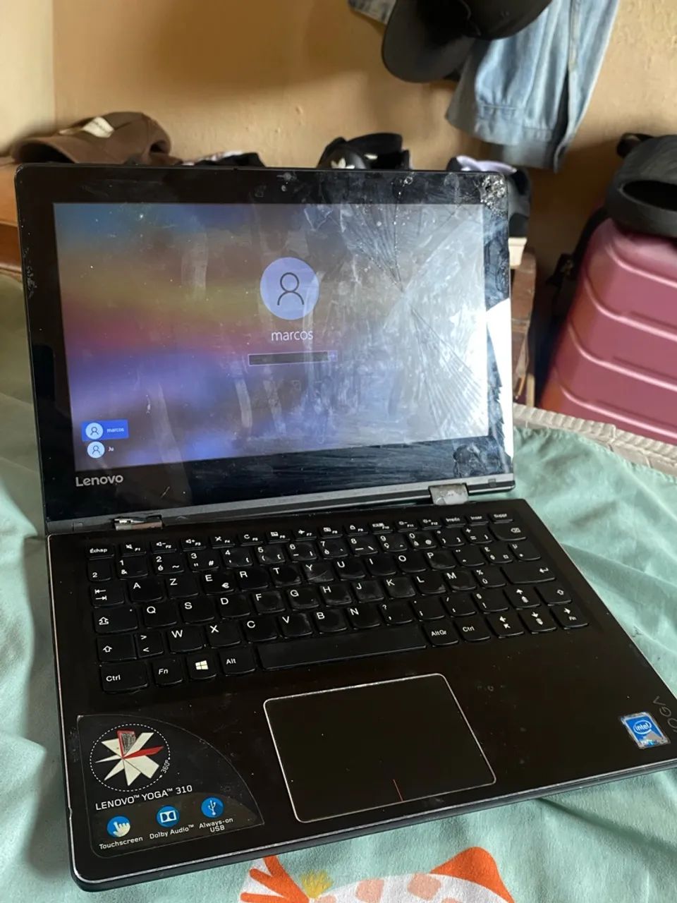 notebook com alguns defeitos