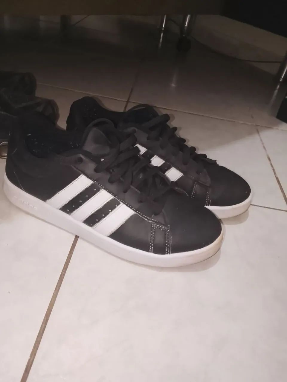 Tênis Adidas 