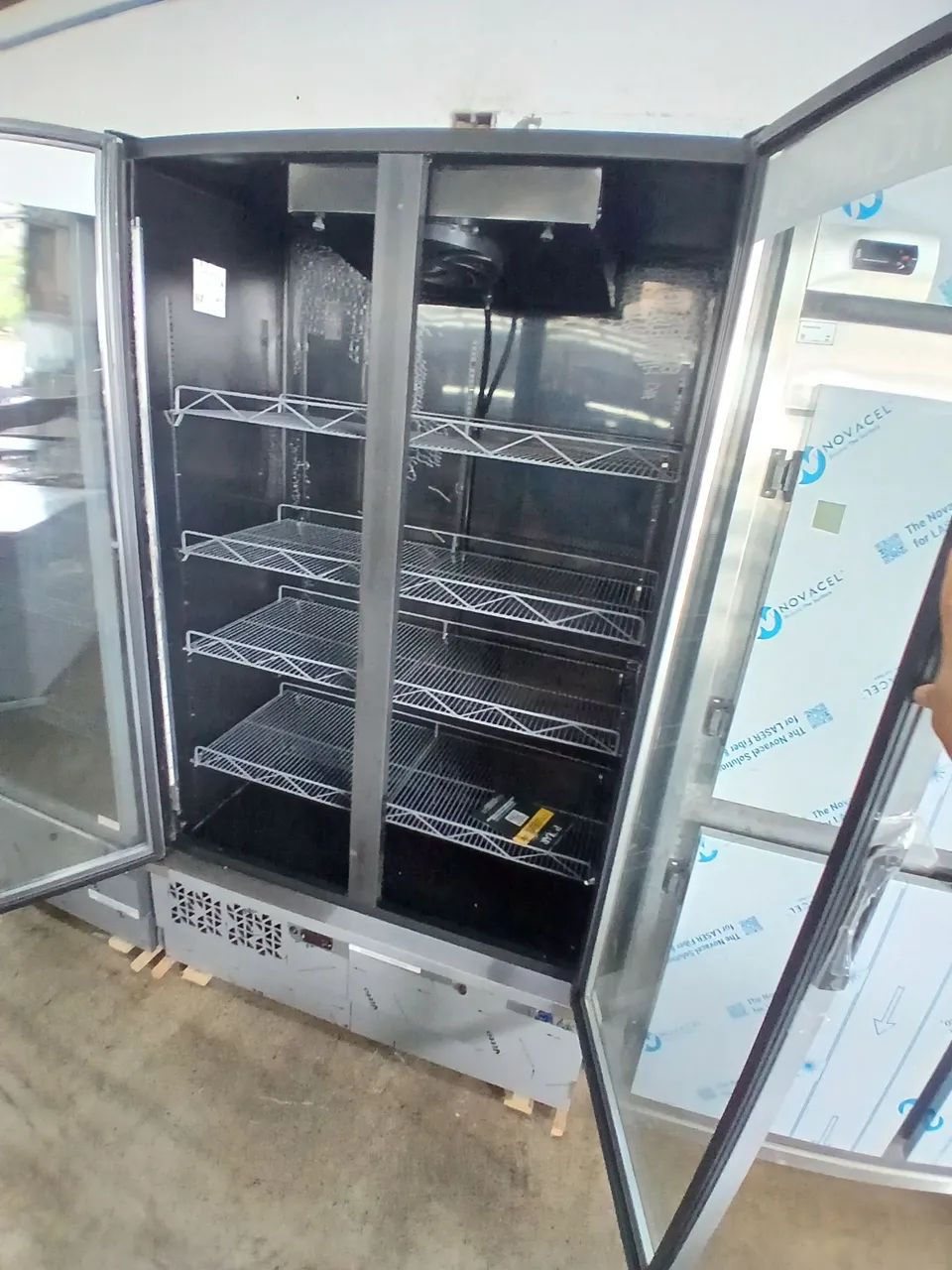 Expositor Vertical Refrigerador Polar 2 Portas - Foto 2