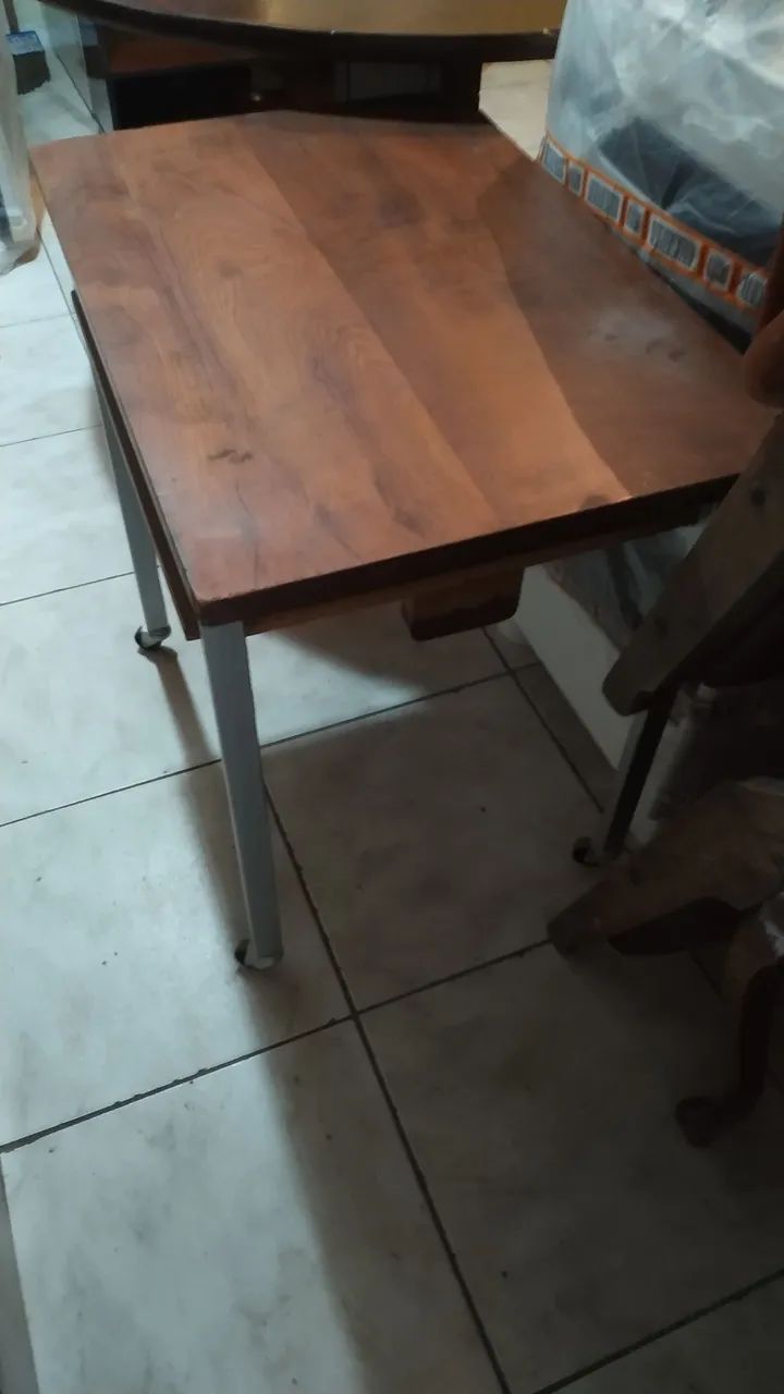 Mesinha com rodinha - Foto 2