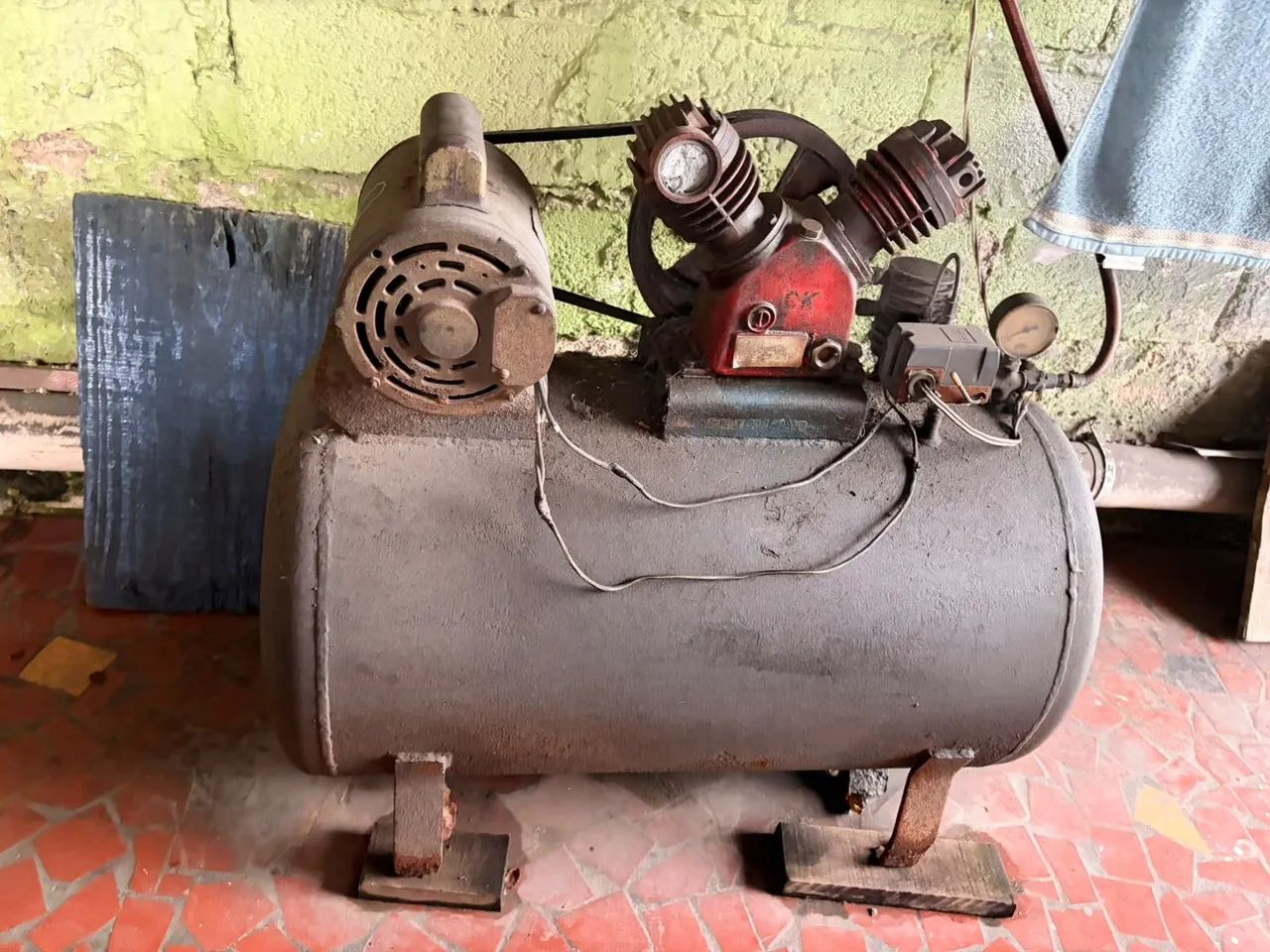 Compressor de ar à venda 