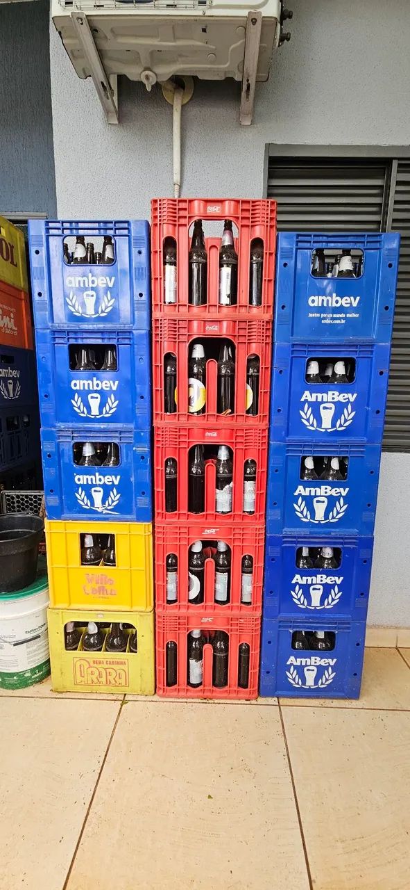 Caixa de cerveja litrão com cascos 