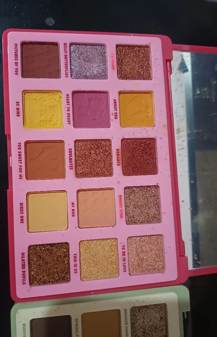 2 Paletas de Sombras Semi Novas - Foto 4