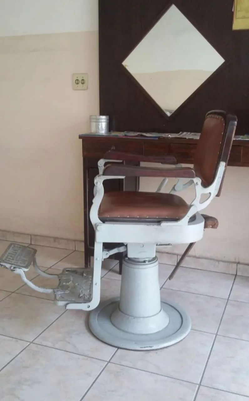Cadeira de barbeiro vintage