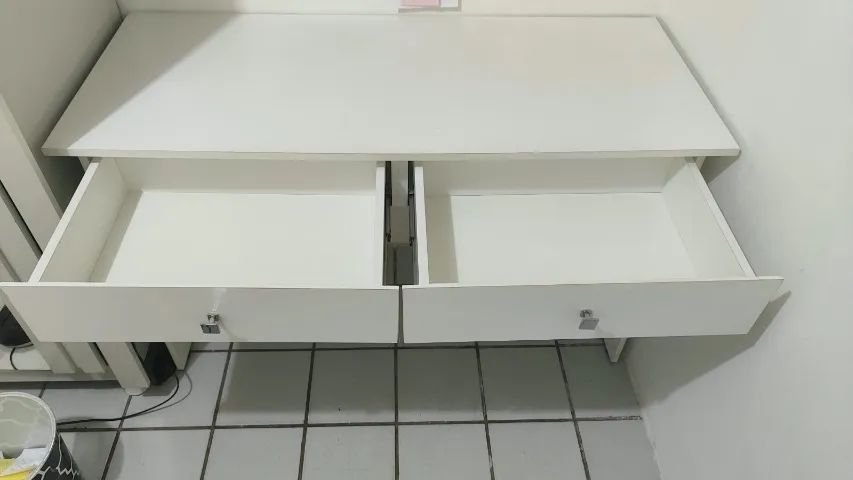 Mesa de estudos  - Foto 2