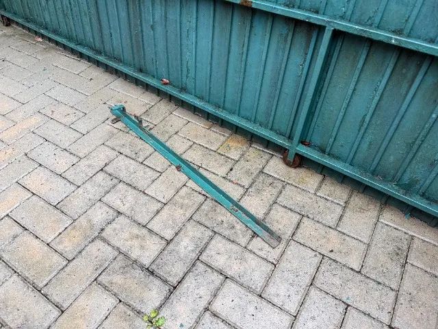 Vendo portão de ferro galvanizado - Foto 2