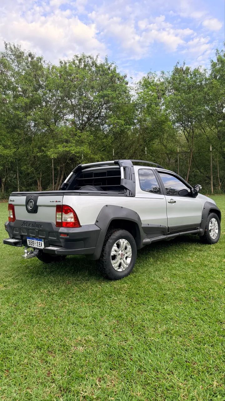 Fiat Strada Adventure1.8/ 1.8 Locker Flex CD 2012 - Foto 3