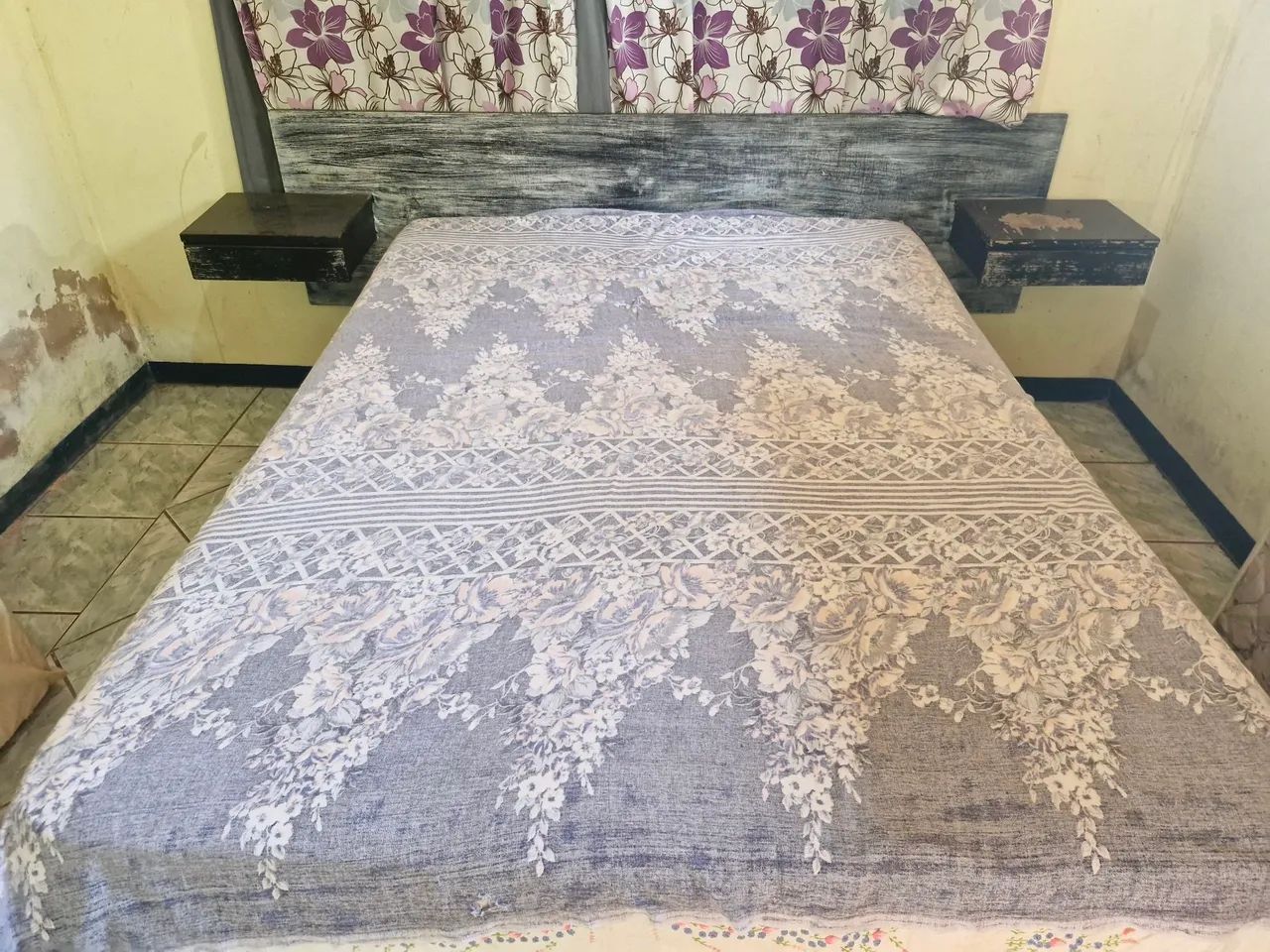 Cama de madeira antiga  - Foto 2
