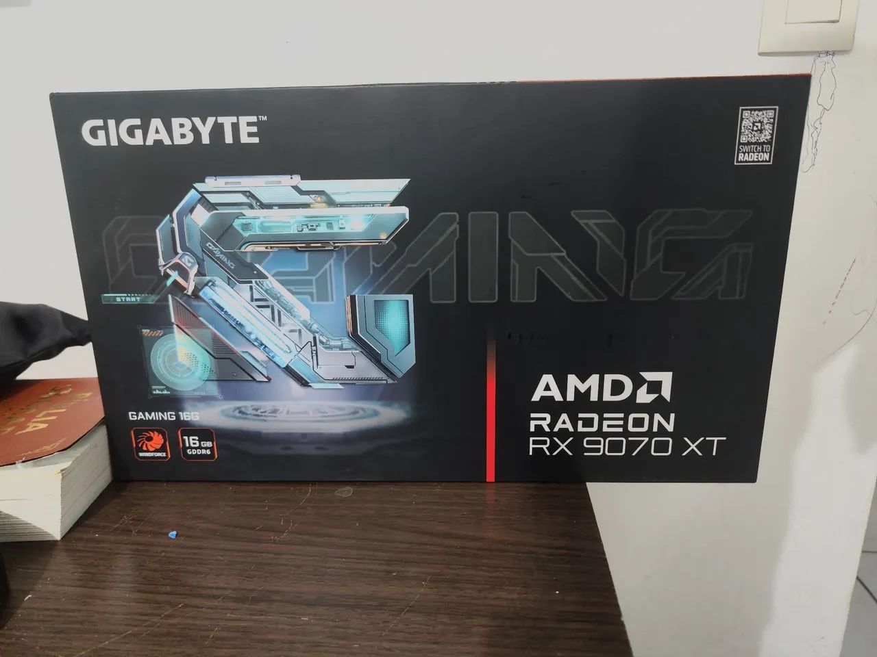 Placa de vídeo RX 9070 XT 16GB Gigabyte *2 meses de comprado* - Foto 5