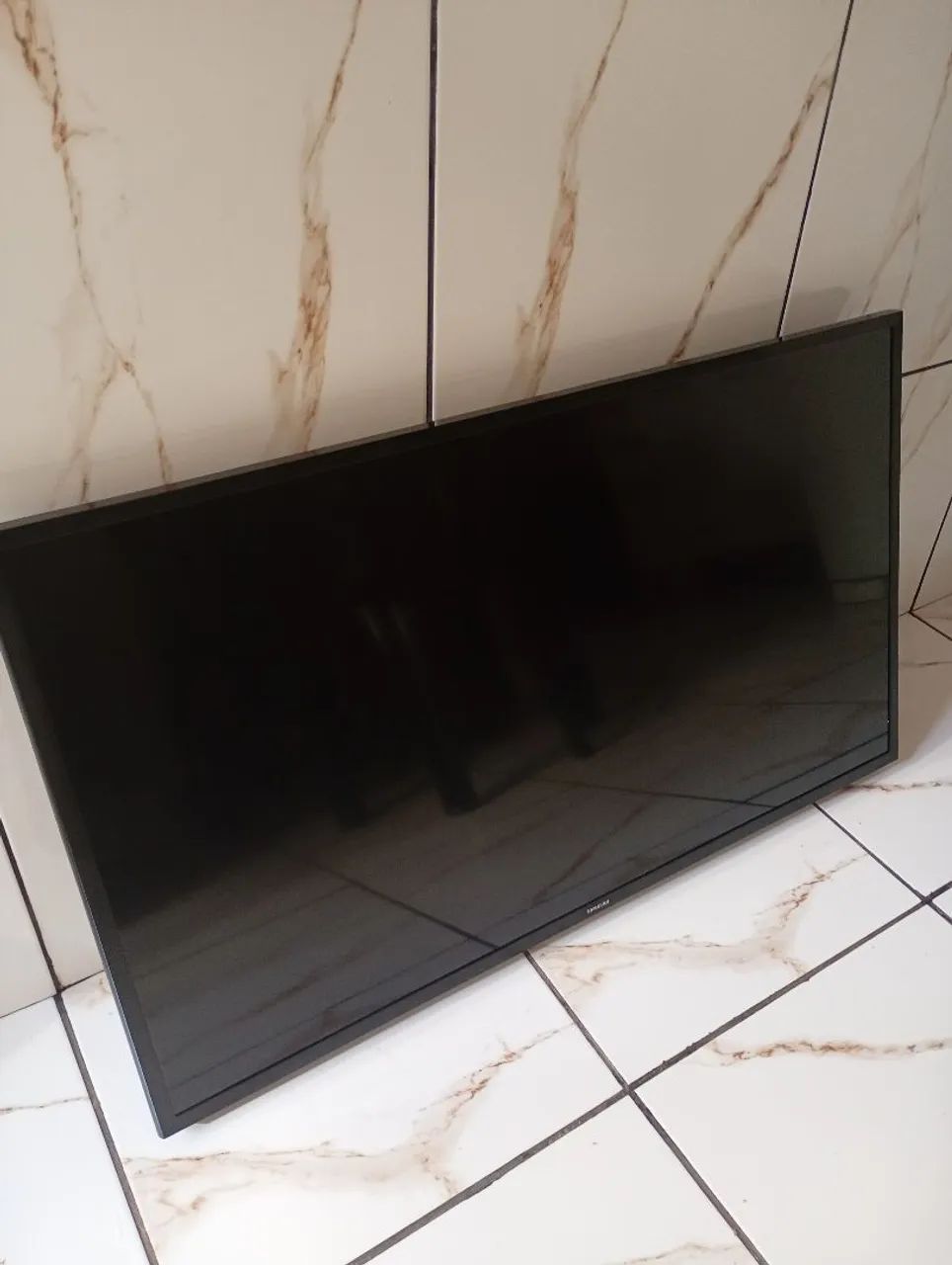 Vendo tv(LEIA as informações)