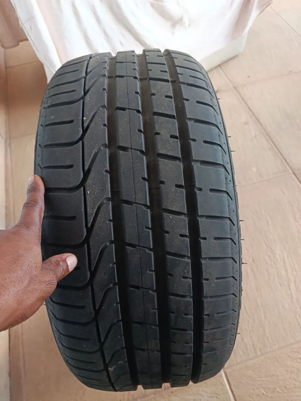 Penus sem novo 255/35/R20 - Foto 3