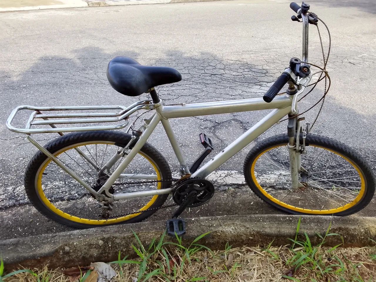 Bicicleta de alumínio aro 26 - Foto 3