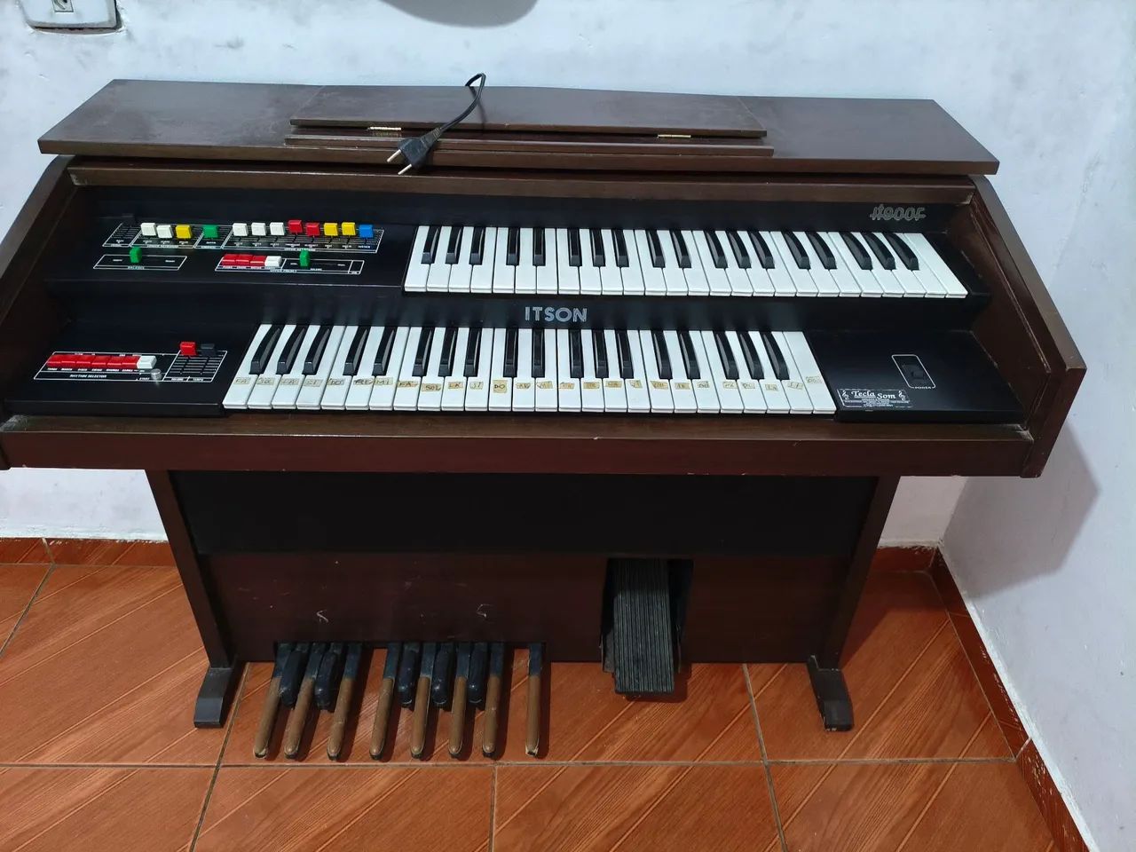 Órgão (com defeito) - Foto 3