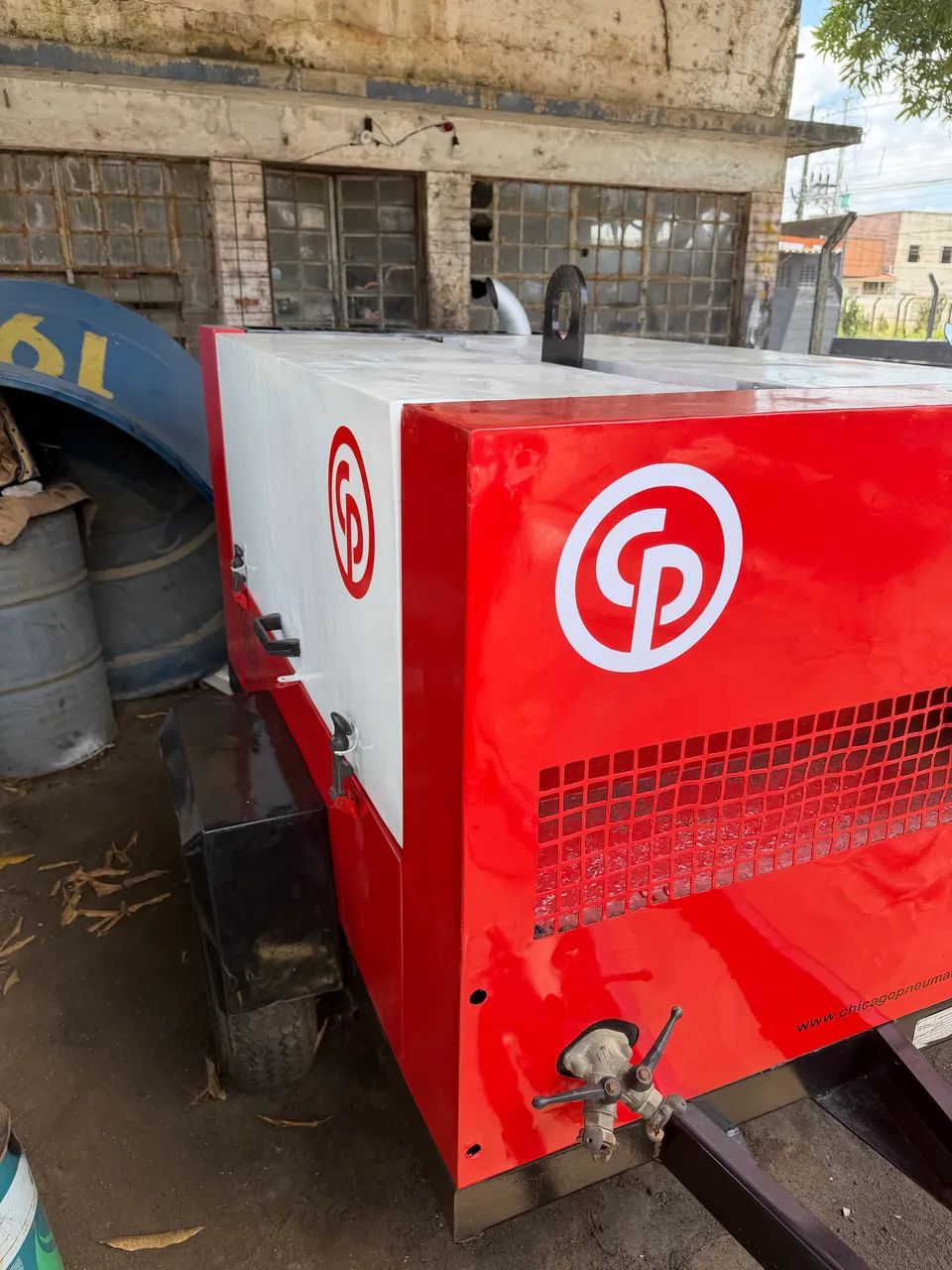 COMPRESSOR CHICAGO PNEUMATIC 150Q - Foto 4