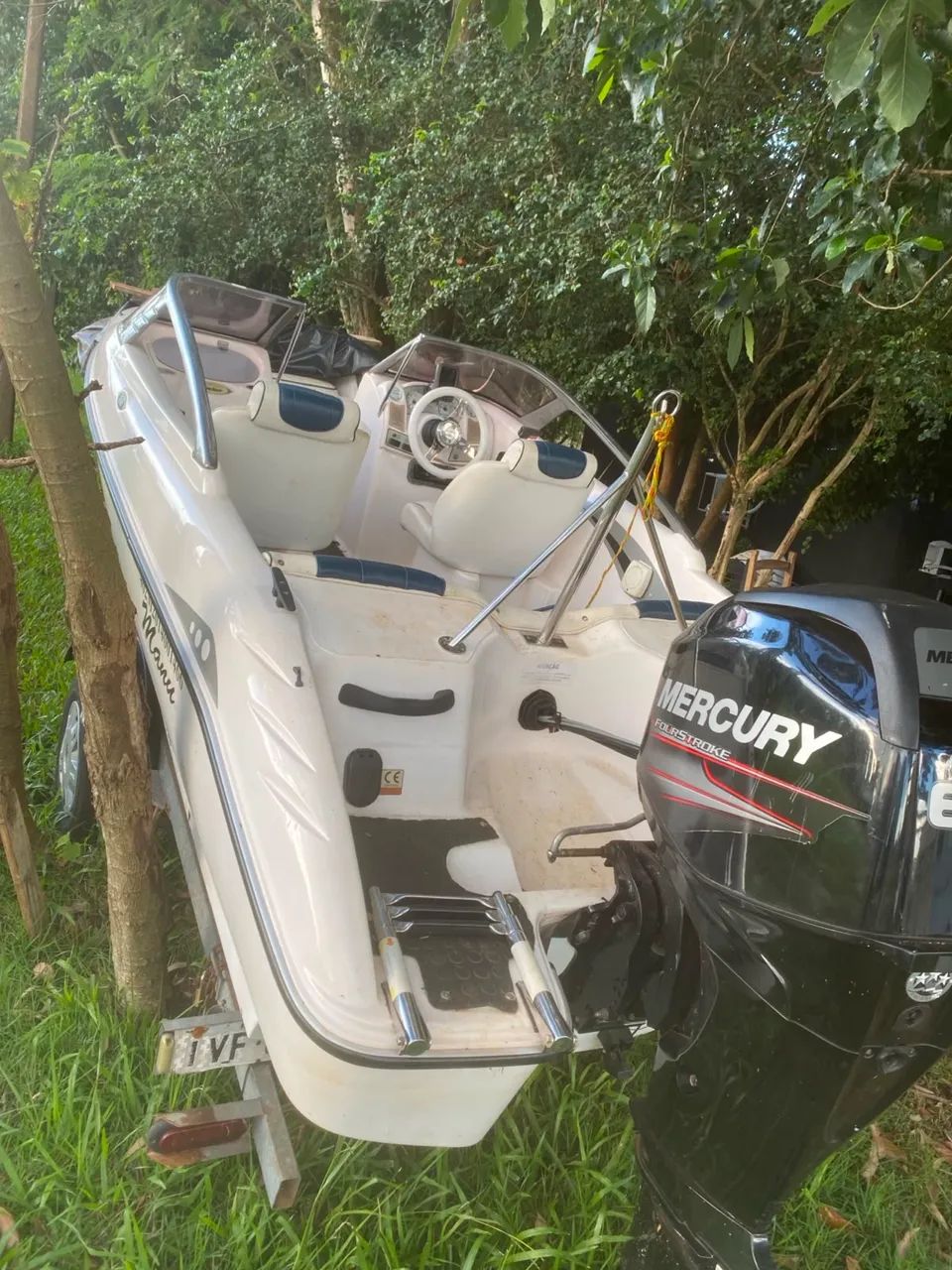 Lancha Ventura 2013 + Motor Mercury 60 HP 4 Tempos + Carreta - Pronta para Navegar
