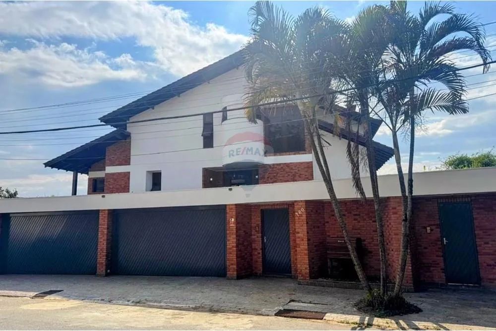 Sobrado Amplo em Mairiporã: Conforto e Lazer! - Foto 4
